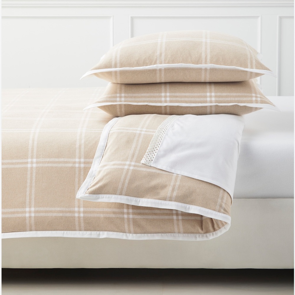 Serena & Lily Alpine Flannel Cream and White Plaid Twin Duvet and Pillow (2) Set